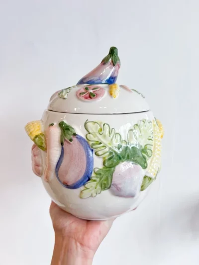 Grand pot de conservation en barbotine