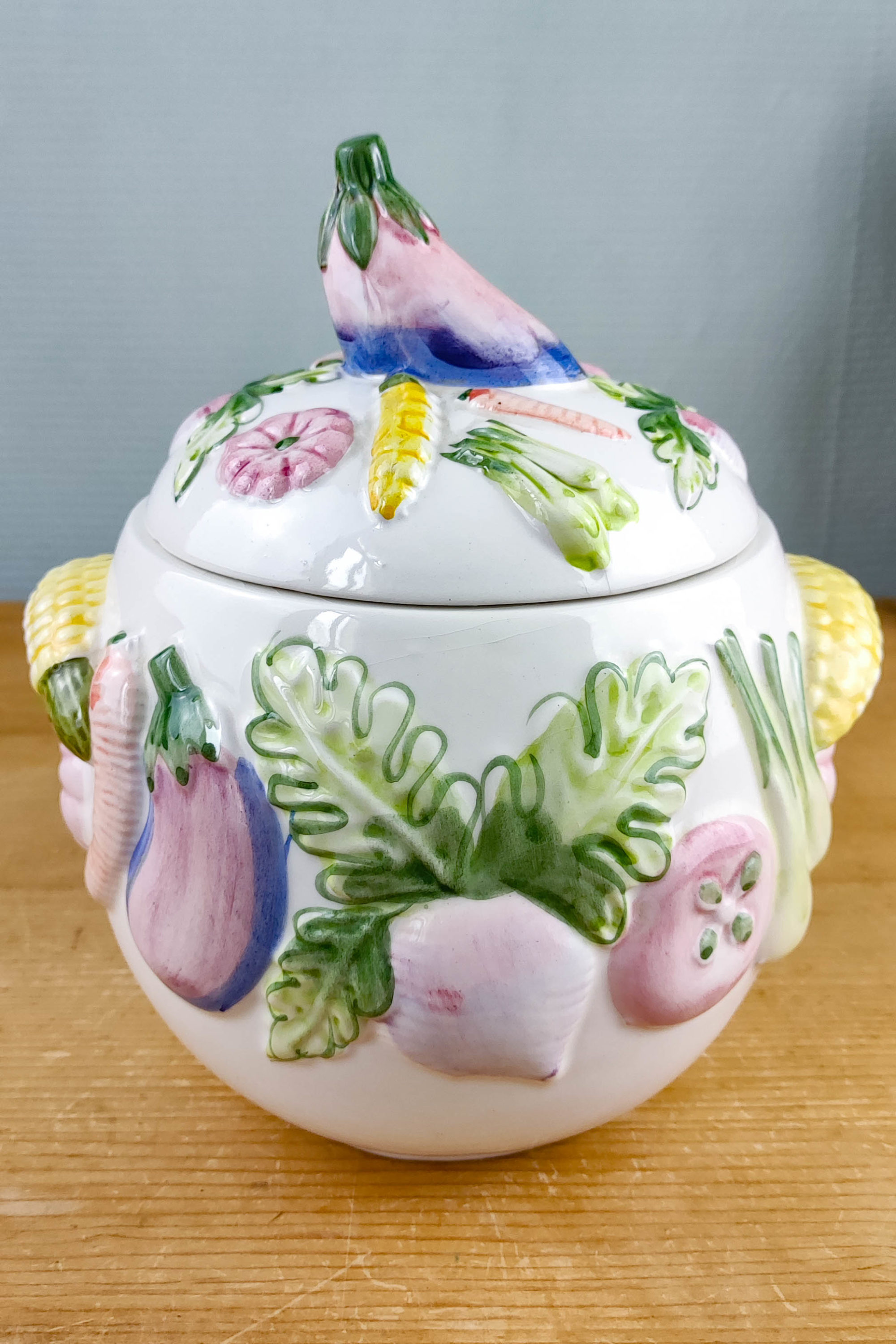 Grand pot de conservation en barbotine