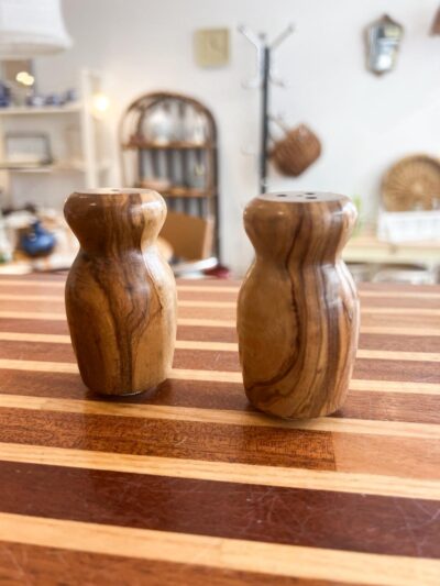 Salière et poivrière en bois d’olivier
