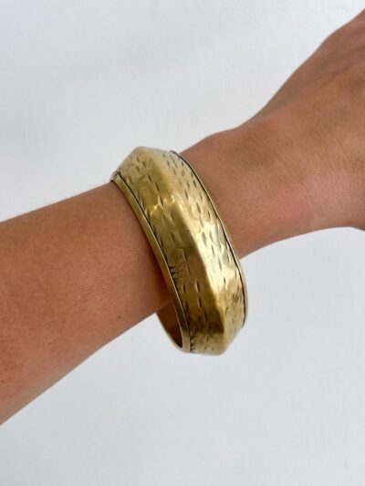 Bracelet vintage laiton gravé