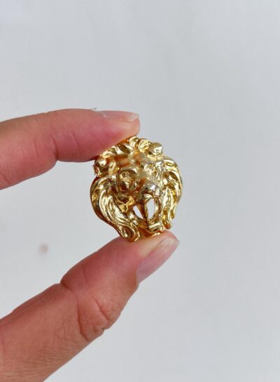 Broche vintage tête de lion métal doré