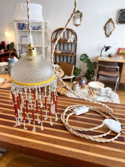 Lampe baladeuse - tulipe à breloques