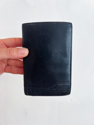 portefeuille en cuir noir vintage