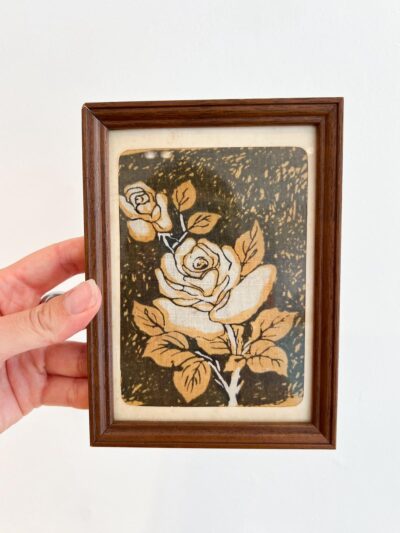 Cadre motif rose tissu vintage