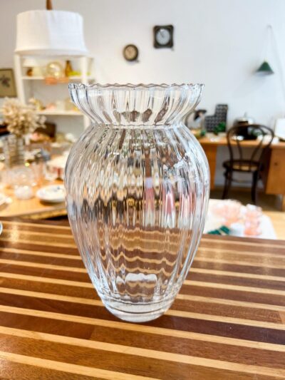 Vase vintage transparent